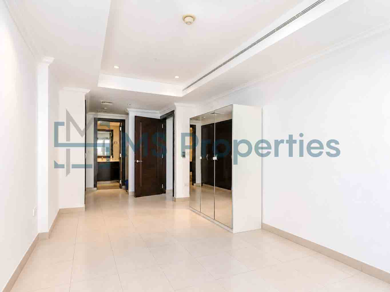Bright and Cozy 2BR+Maid Apartment w/ Marina View Balcony