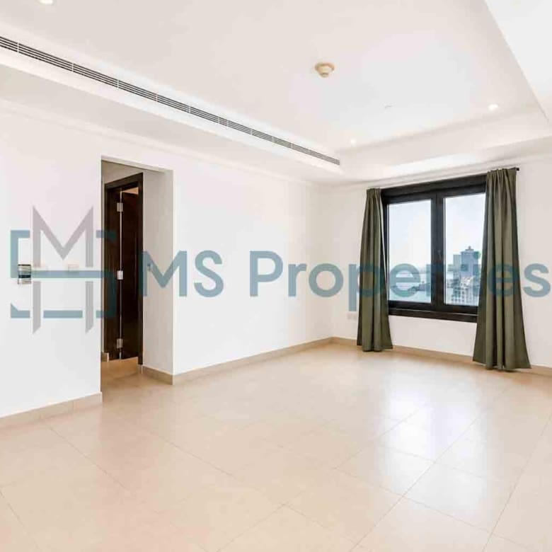Bright and Cozy 2BR+Maid Apartment w/ Marina View Balcony