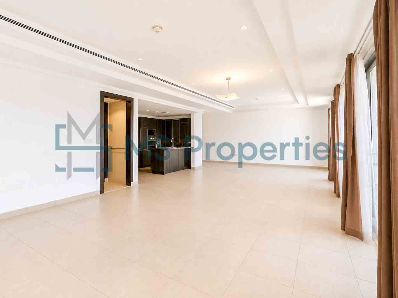 Bright and Cozy 2BR+Maid Apartment w/ Marina View Balcony