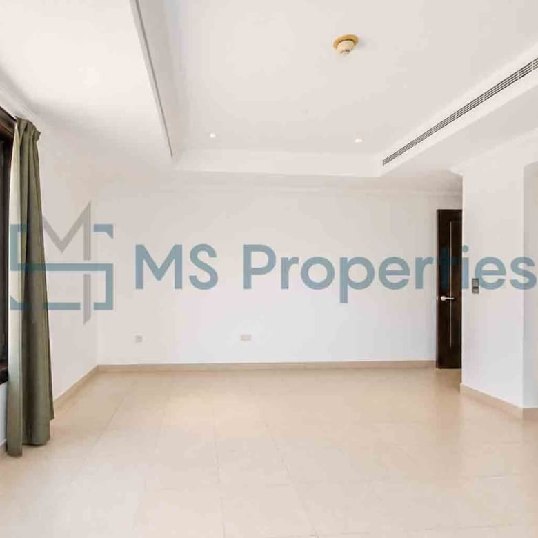 Bright and Cozy 2BR+Maid Apartment w/ Marina View Balcony