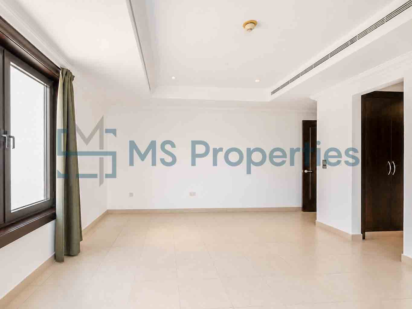 Bright and Cozy 2BR+Maid Apartment w/ Marina View Balcony