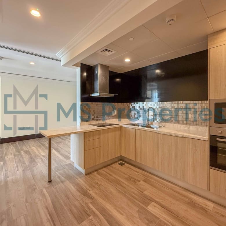 Elegant & Cozy Studio | Private Balcony & Sea View