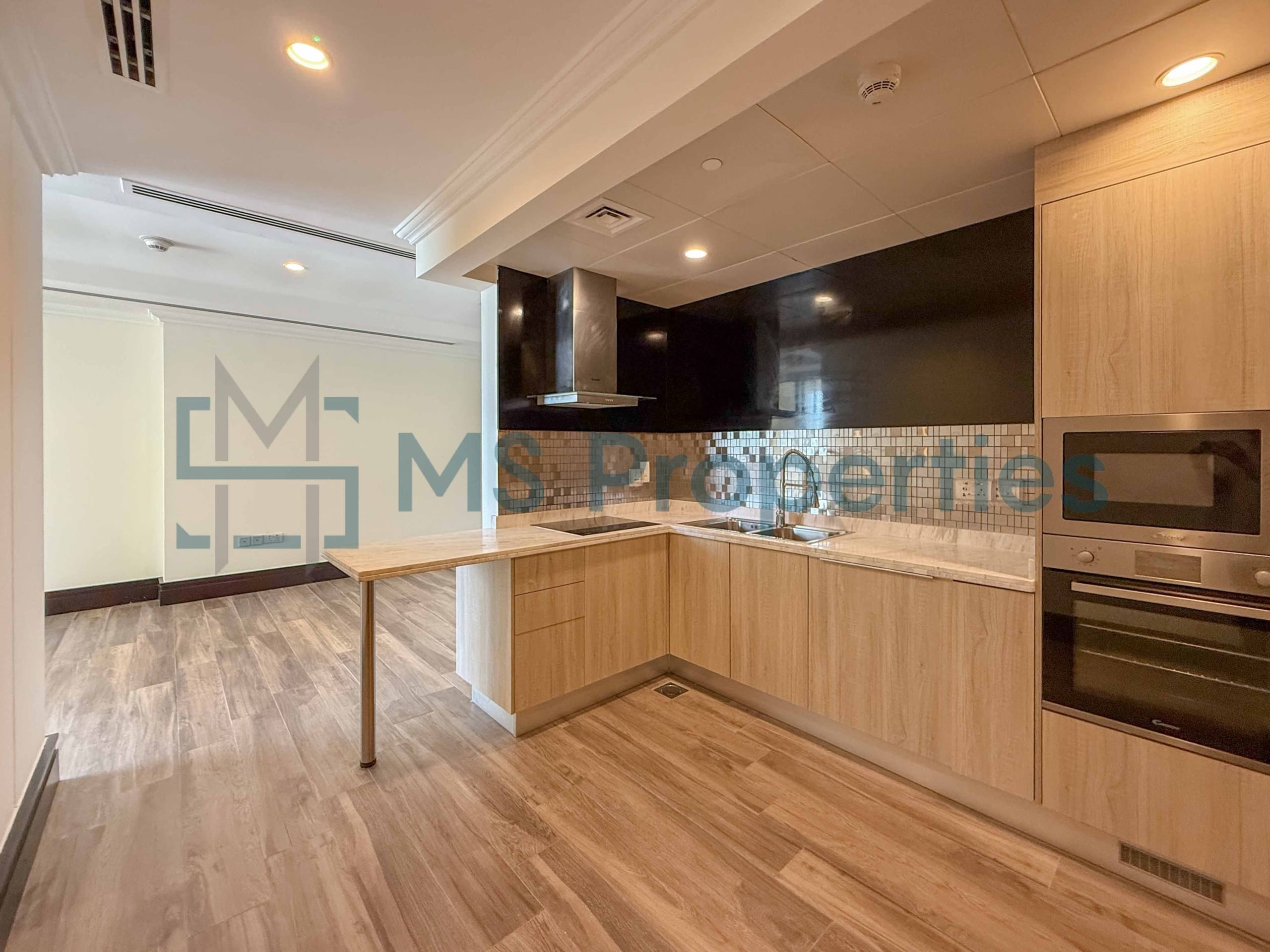 Elegant & Cozy Studio | Private Balcony & Sea View
