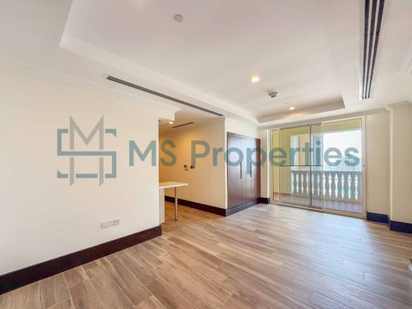 Elegant & Cozy Studio | Private Balcony & Sea View