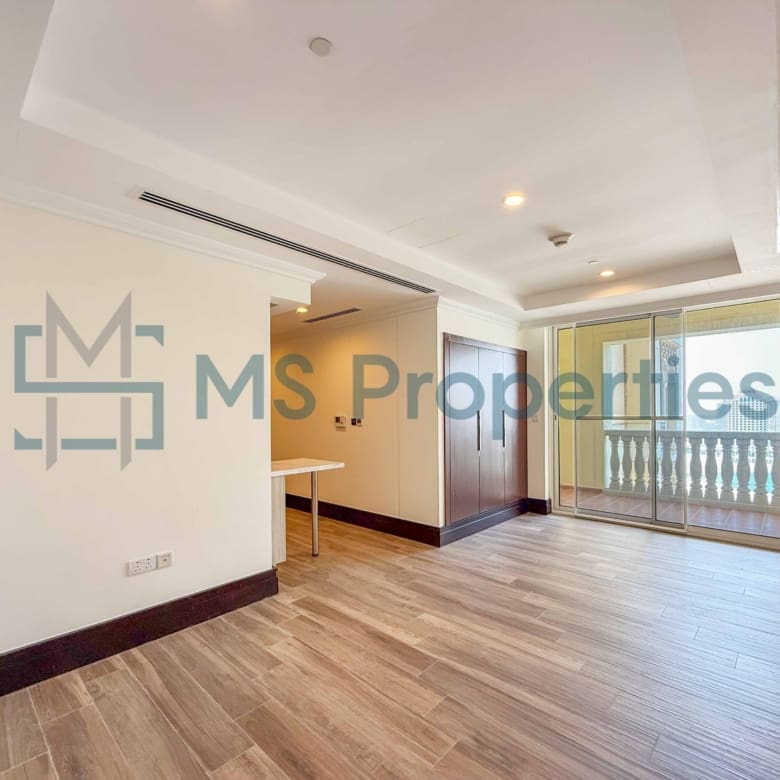 Elegant & Cozy Studio | Private Balcony & Sea View