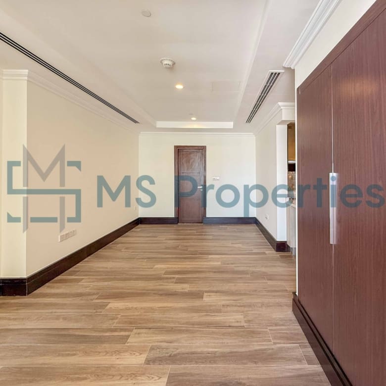 Elegant & Cozy Studio | Private Balcony & Sea View