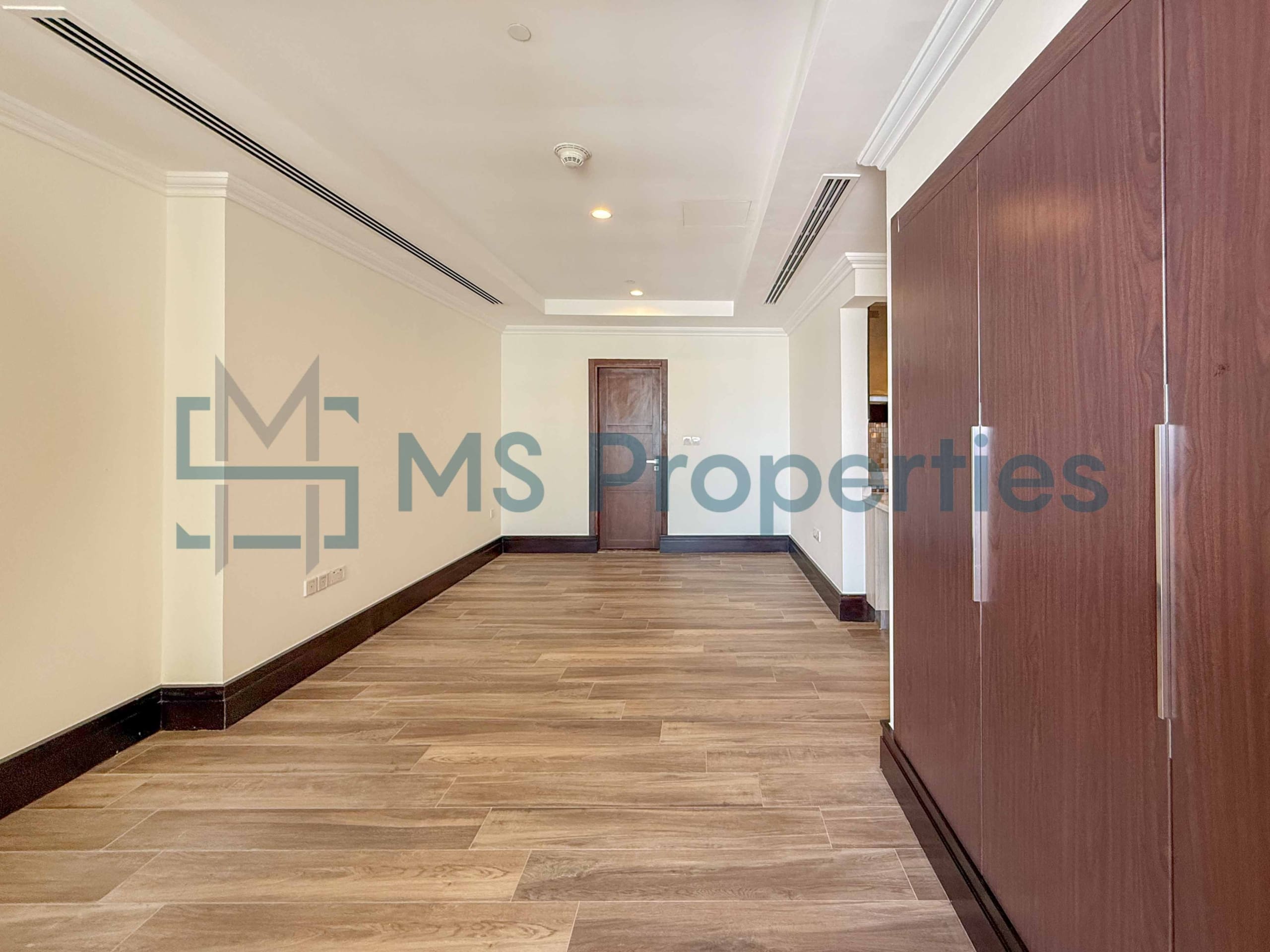 Elegant & Cozy Studio | Private Balcony & Sea View