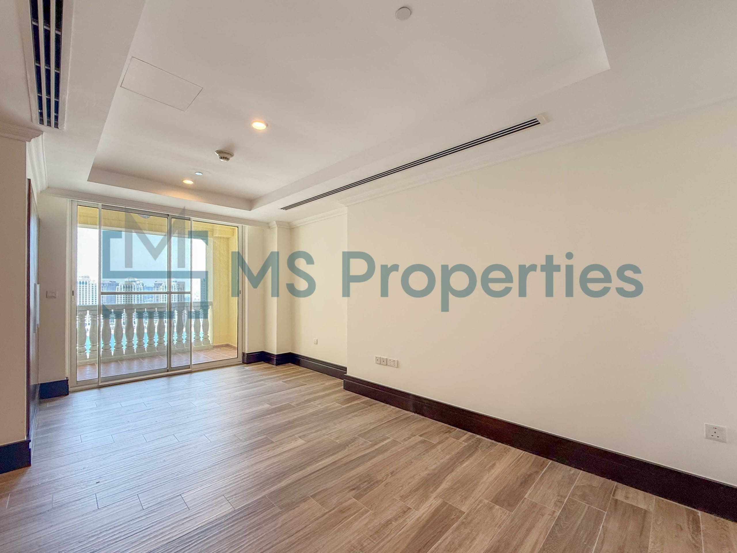 Elegant & Cozy Studio | Private Balcony & Sea View