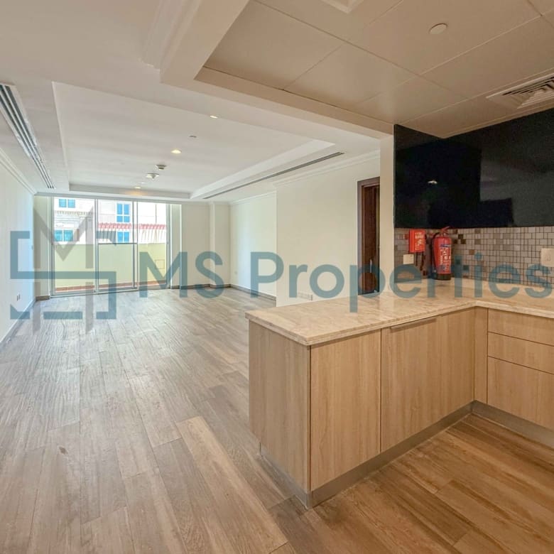 Outstanding Studio Flat with Balcony | Sea View