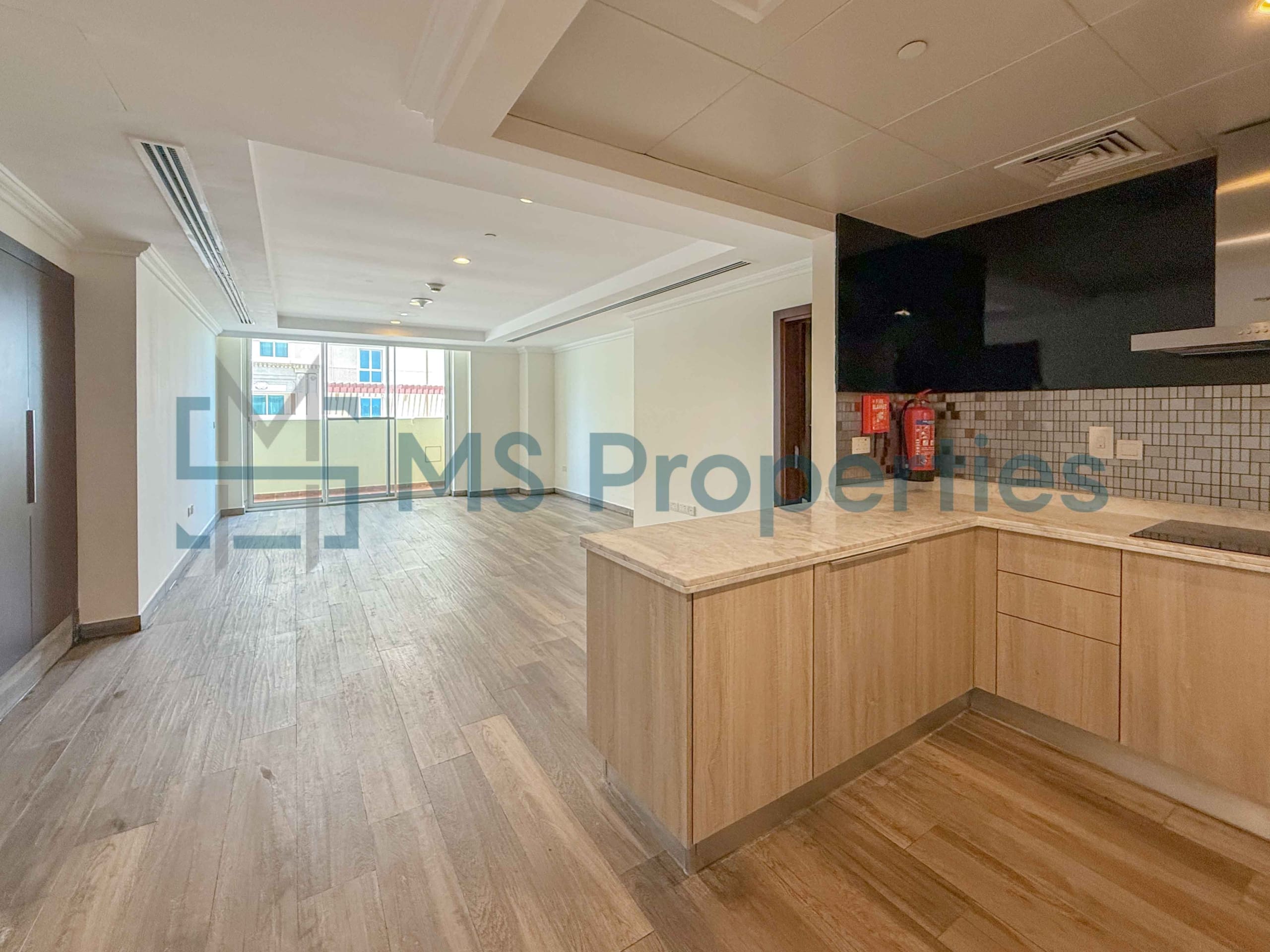Outstanding Studio Flat with Balcony | Sea View