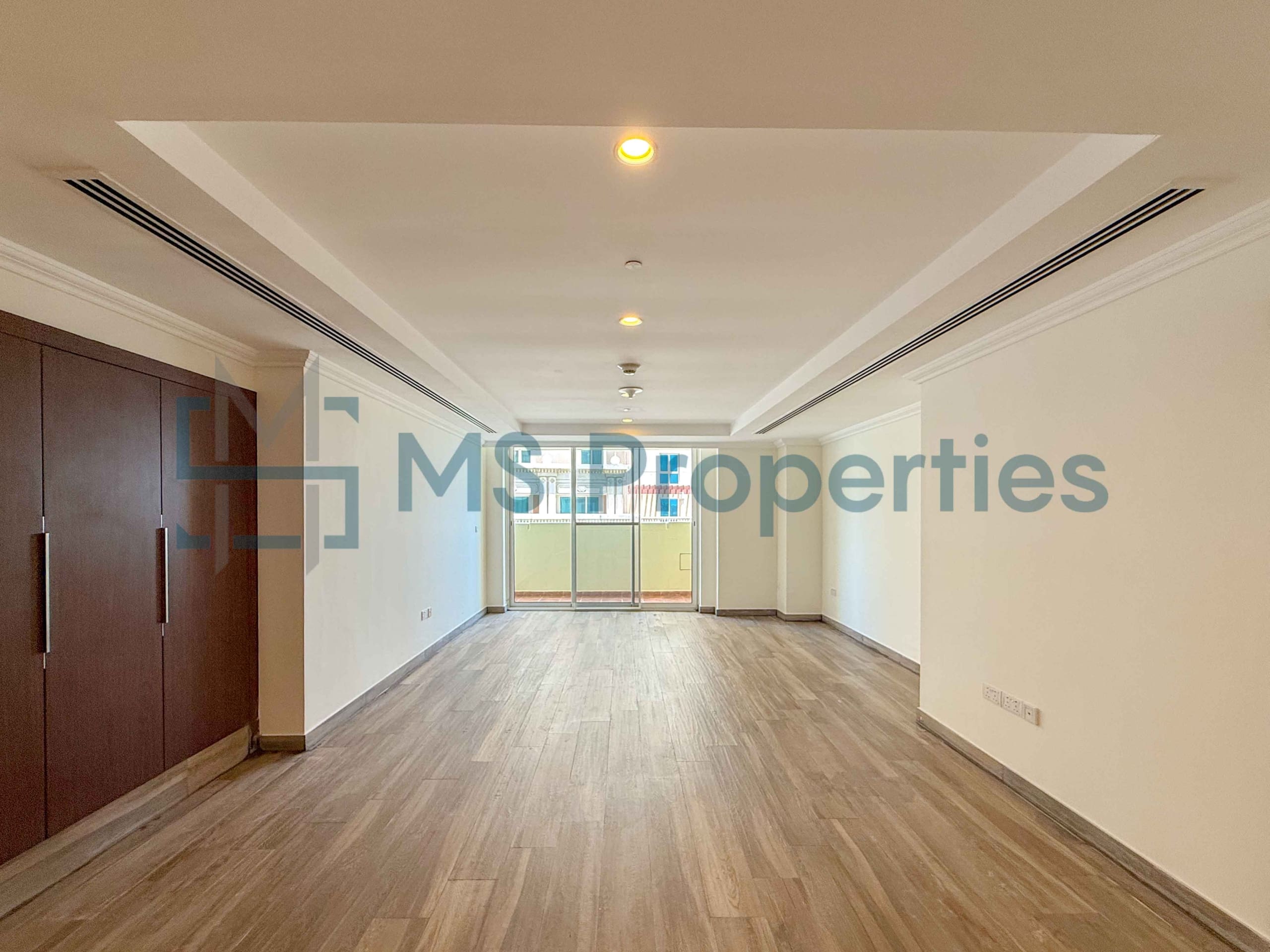 Outstanding Studio Flat with Balcony | Sea View