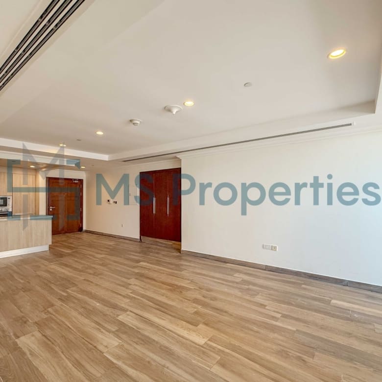 Outstanding Studio Flat with Balcony | Sea View