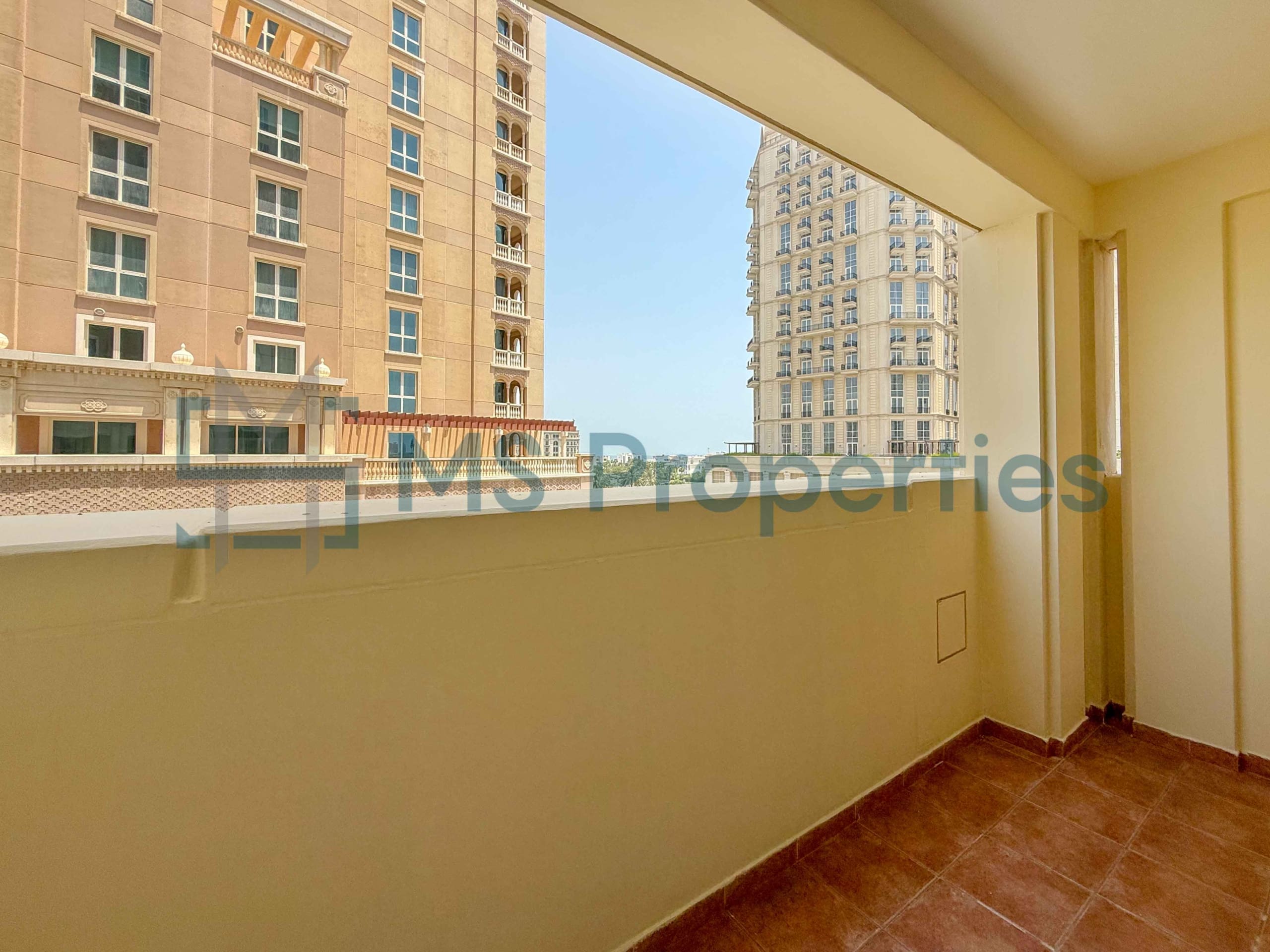 Outstanding Studio Flat with Balcony | Sea View