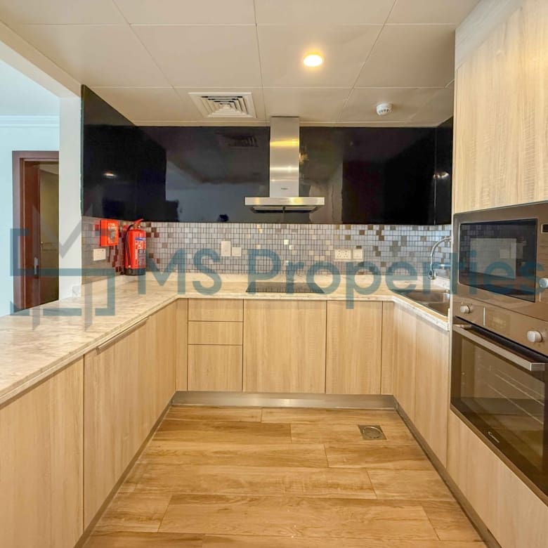 Outstanding Studio Flat with Balcony | Sea View