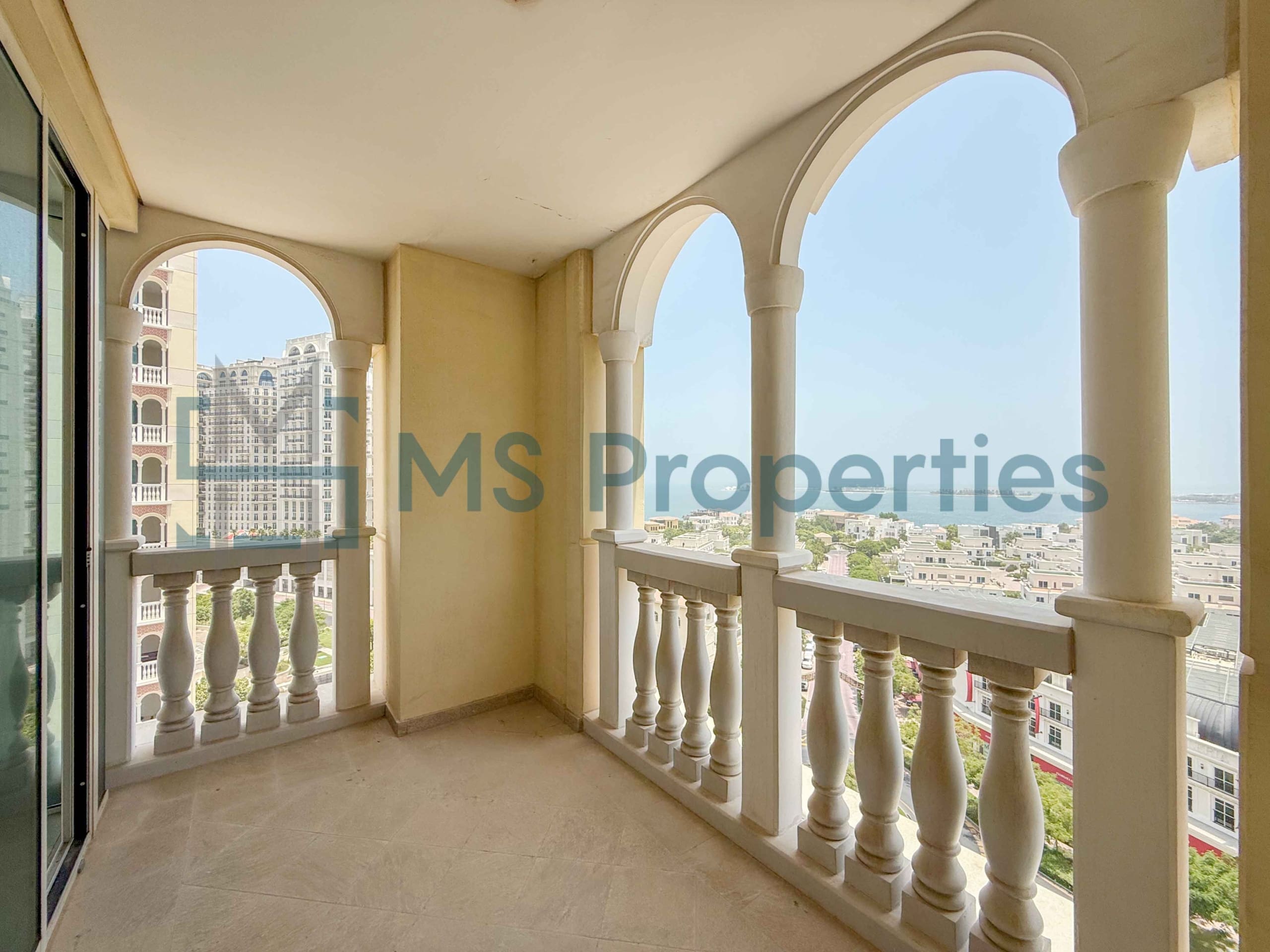 Premium 1BDR Apartment with Huge Balcony | Bills Included