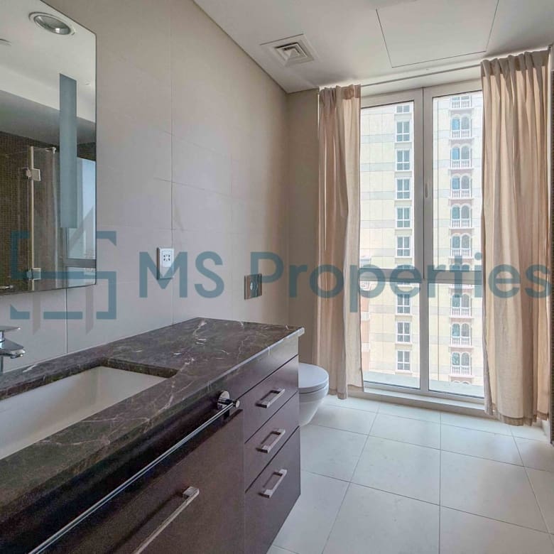 Premium 1BDR Apartment with Huge Balcony | Bills Included