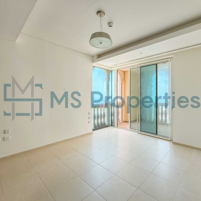 Premium 1BDR Apartment with Huge Balcony | Bills Included