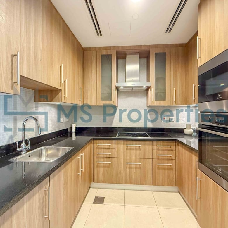 Ready To Move In | Studio Unit with Balcony Sea View