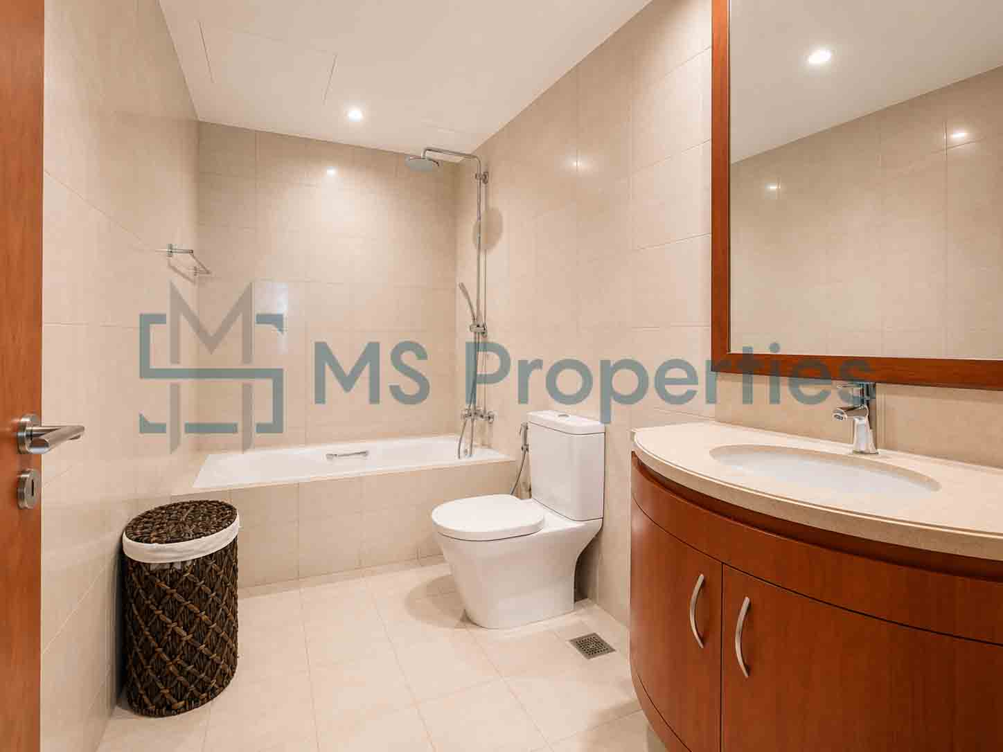 Ready To Move In | Elegant 2 BDR with Balcony Sea View