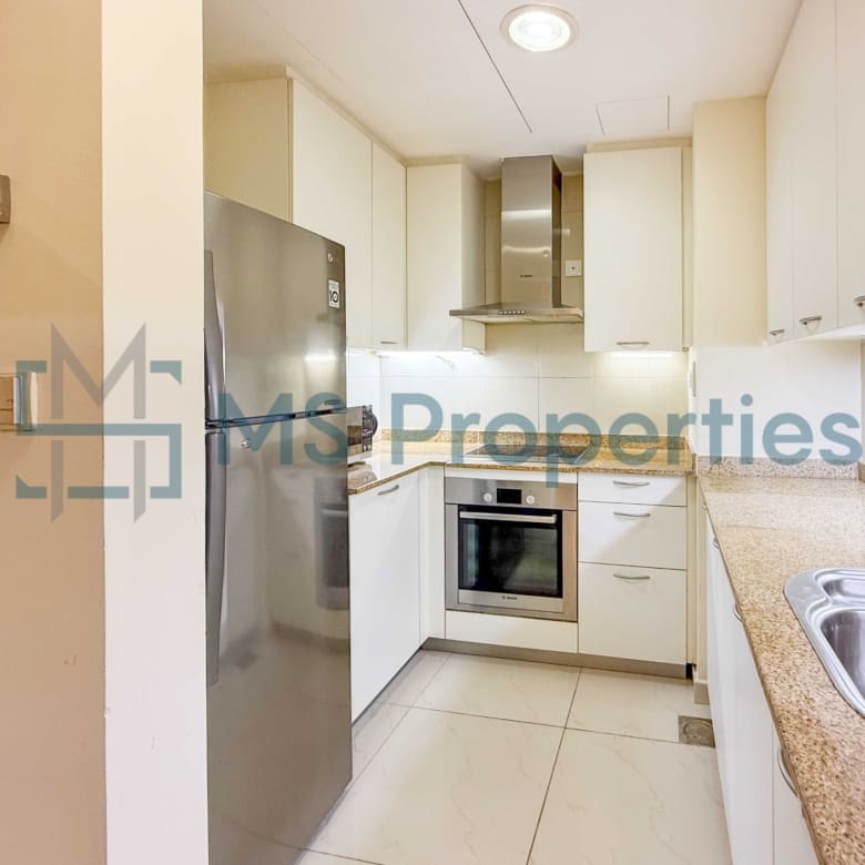 Precious Studio unit Apartment | Access Pool+Gym