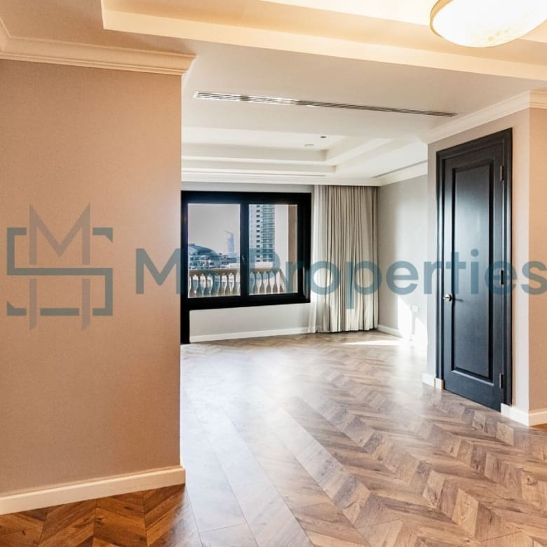 Bright and Elegant 1BR Apartment with Huge Balcony