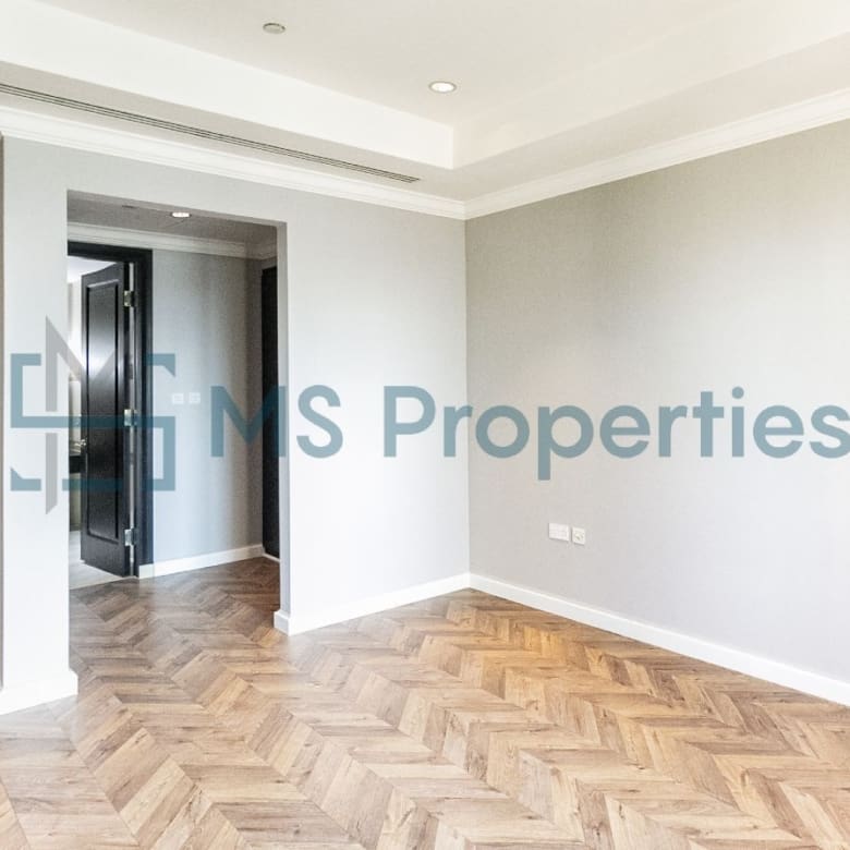 Bright and Elegant 1BR Apartment with Huge Balcony
