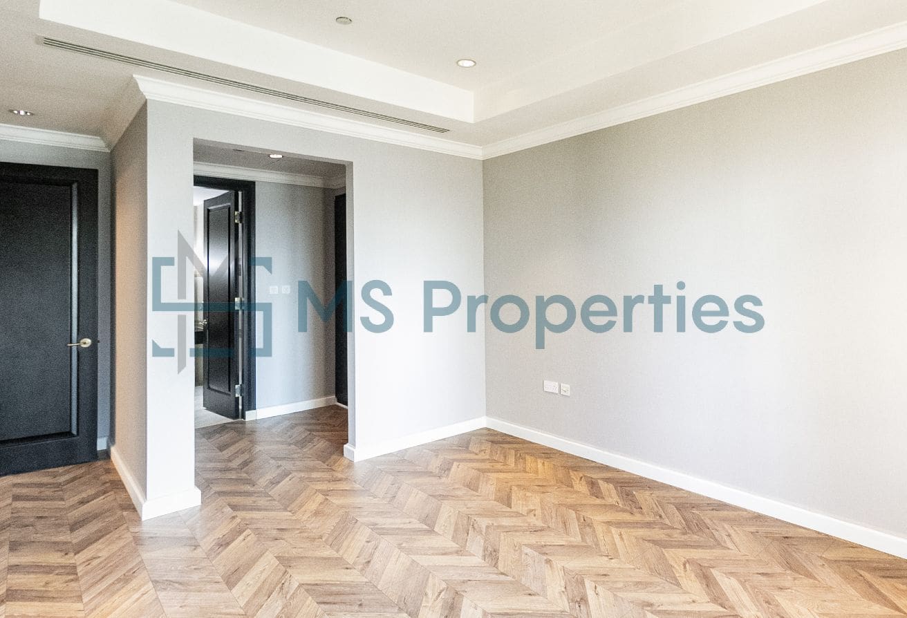 Bright and Elegant 1BR Apartment with Huge Balcony