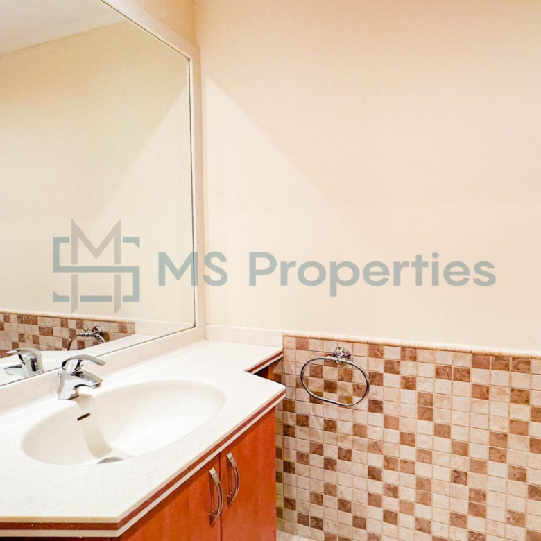Beautiful 2BHK with Huge Balcony | Amazing Marina View