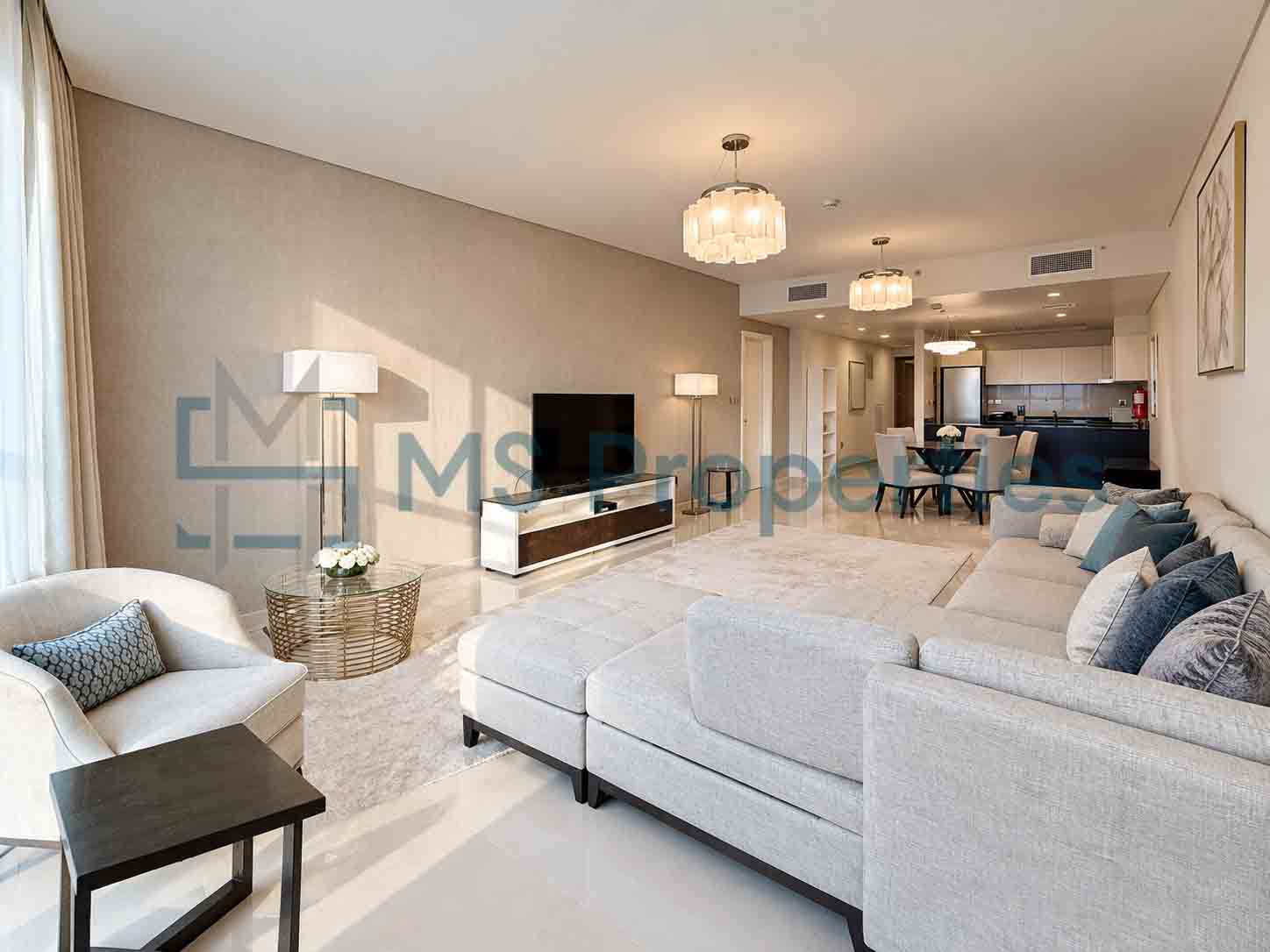 Luxury 1BDR Furnished w/ Balcony | Prime Location