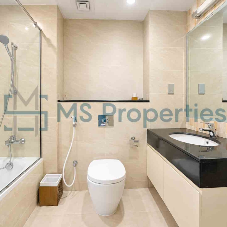 Elegant 1BDR Furnished with Beautiful City View Balcony