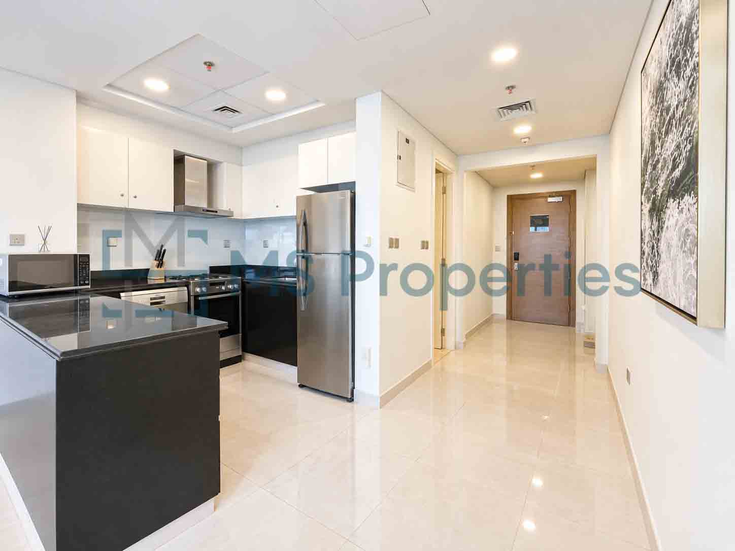 Elegant 1BDR Furnished with Beautiful City View Balcony