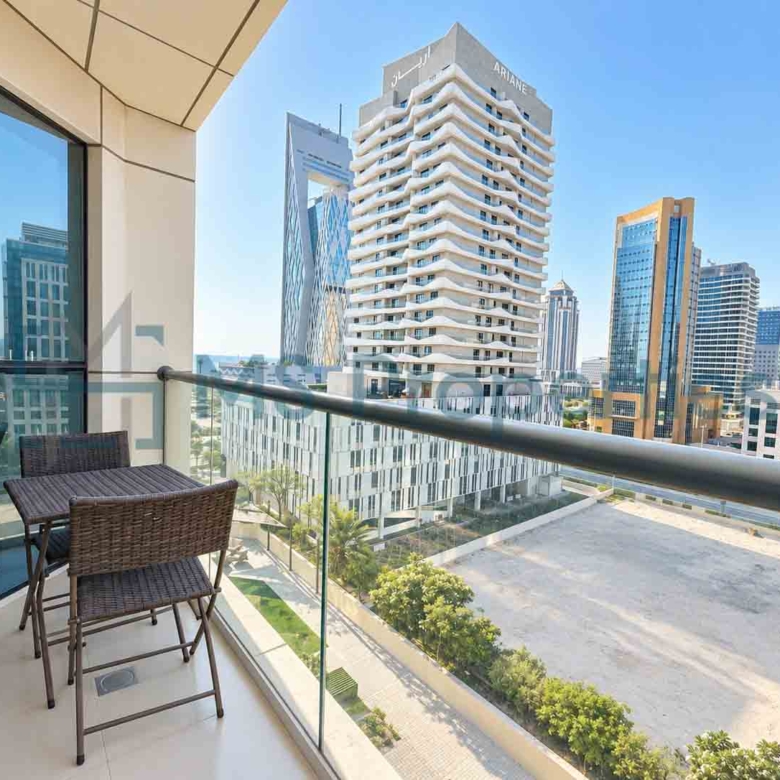 Elegant 1BDR Furnished with Beautiful City View Balcony