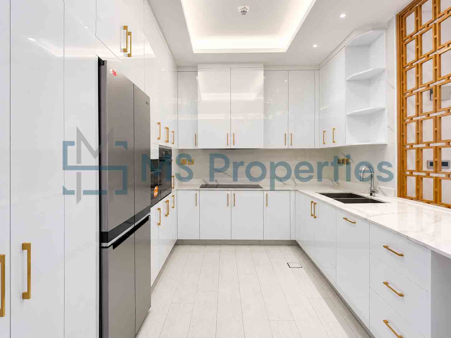 Premium Furnished 2 BHK + Maid w/ Balcony | Sea View | QCool Included