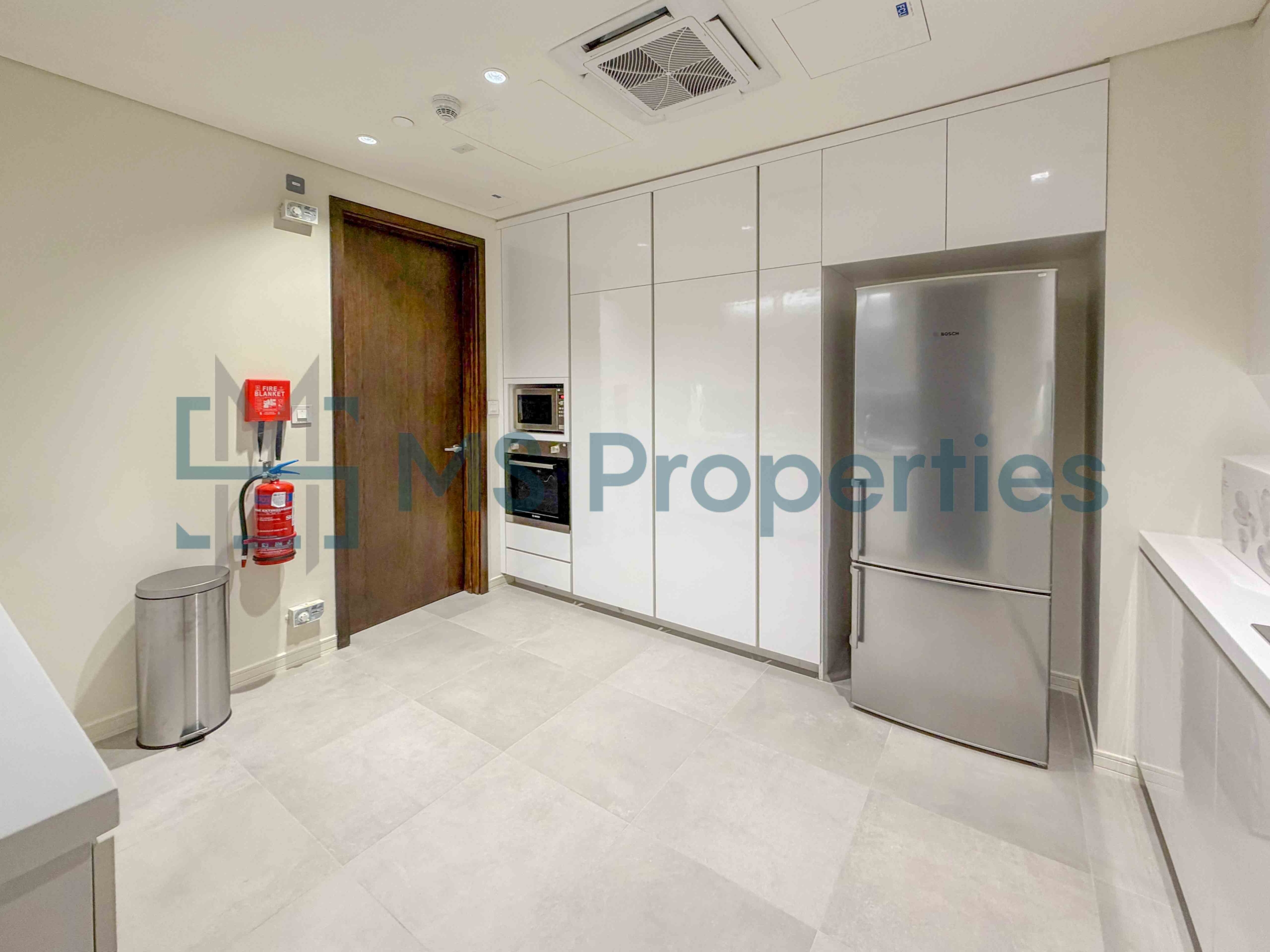 Luxurious Living 2 Bedroom Furnished in Lusail Prime Area