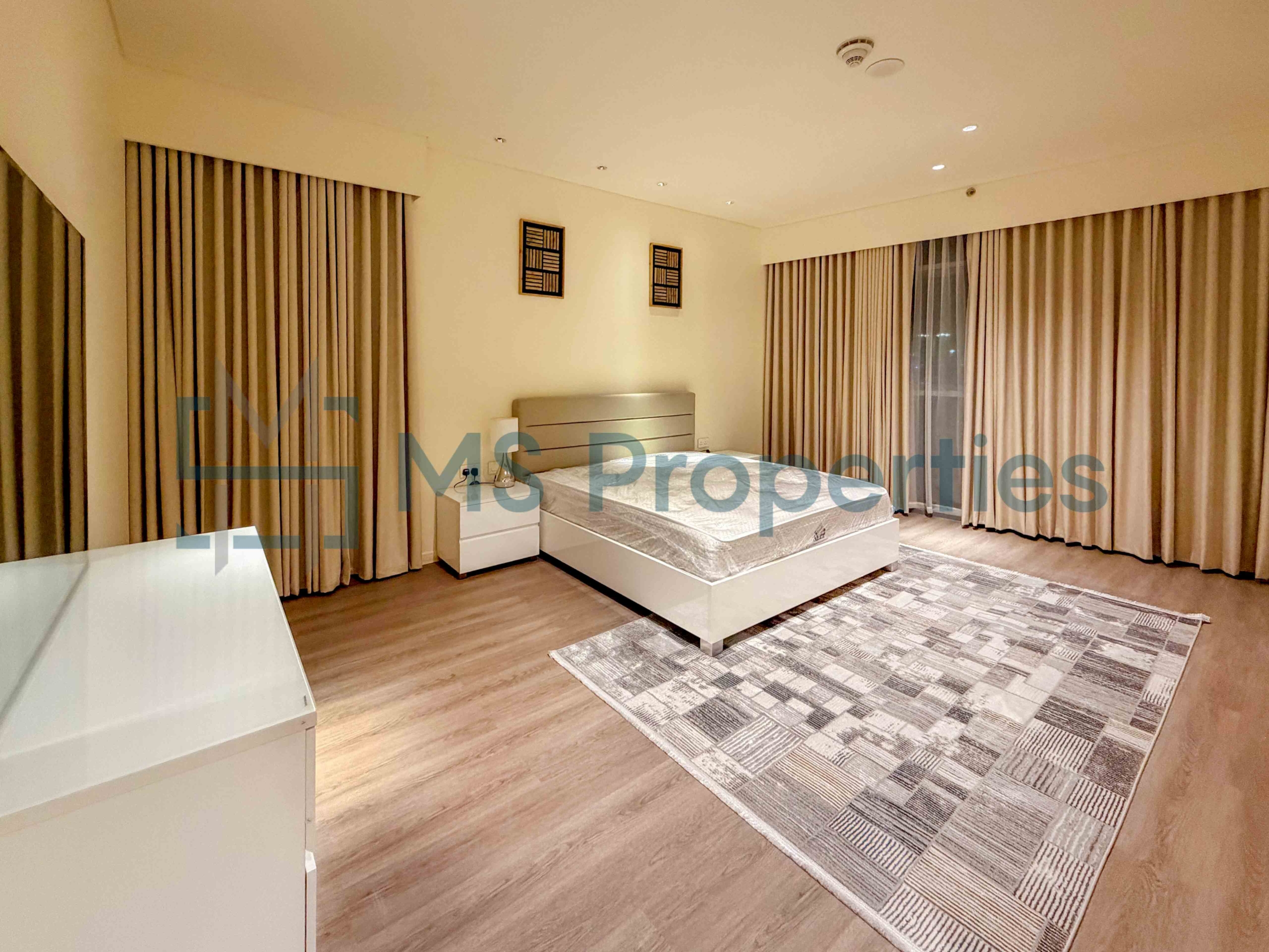 Luxurious Living 2 Bedroom Furnished in Lusail Prime Area