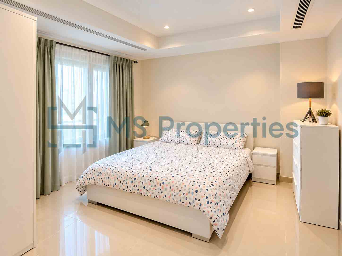 Elegant 1BDR Furnished with Stunning View Balcony