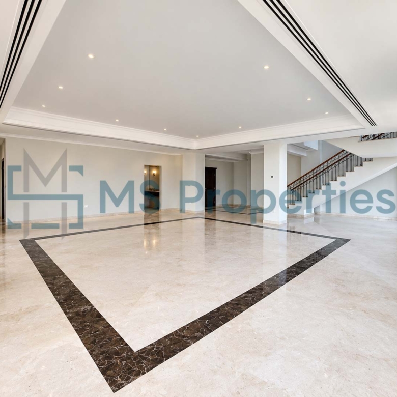 Modern 4 Bedrooms with 2 Maids Room Penthouse for Sale