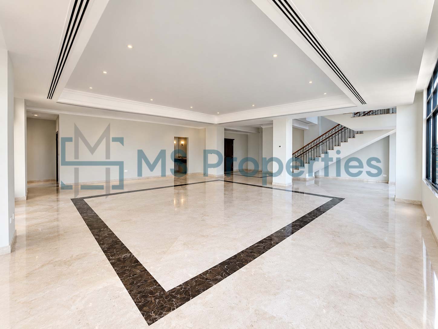 Modern 4 Bedrooms with 2 Maids Room Penthouse for Sale