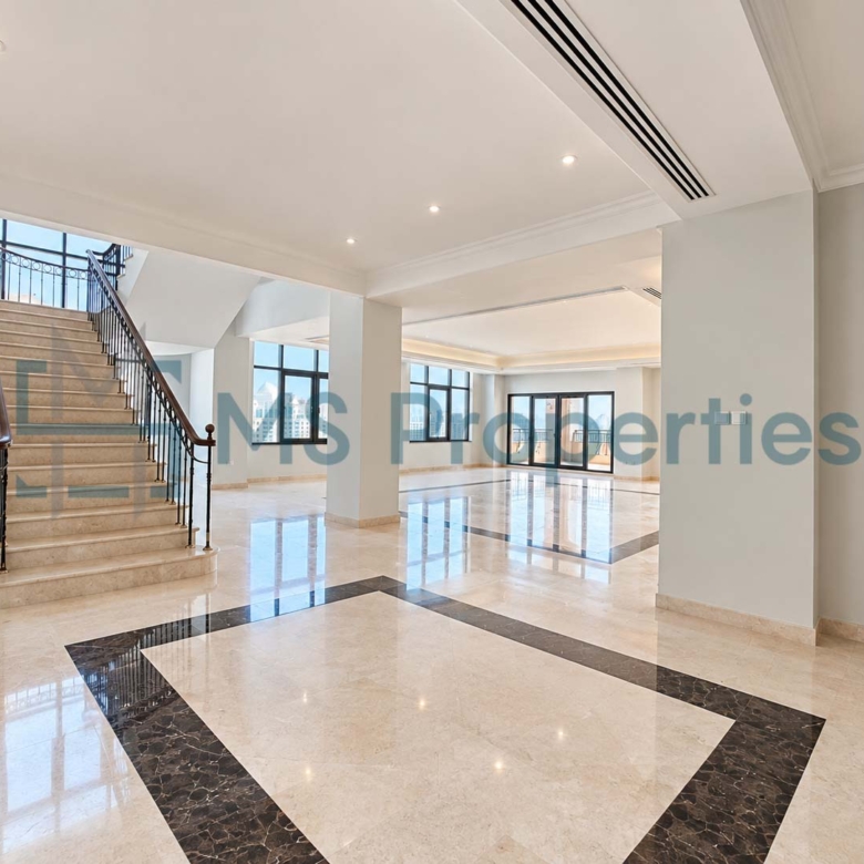Modern 4 Bedrooms with 2 Maids Room Penthouse for Sale