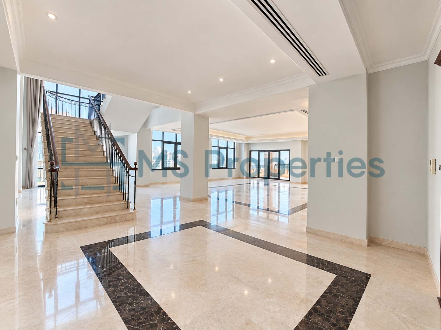 Modern 4 Bedrooms with 2 Maids Room Penthouse for Sale
