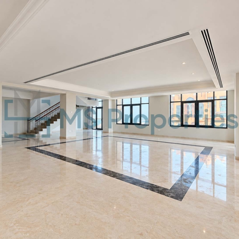 Modern 4 Bedrooms with 2 Maids Room Penthouse for Sale