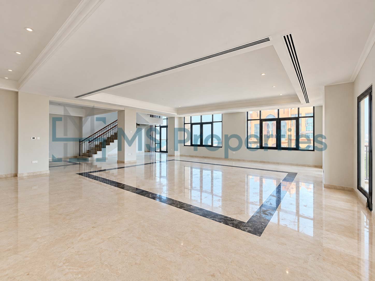 T16_1901_-13 Modern 4 Bedrooms with 2 Maids Room Penthouse for Sale