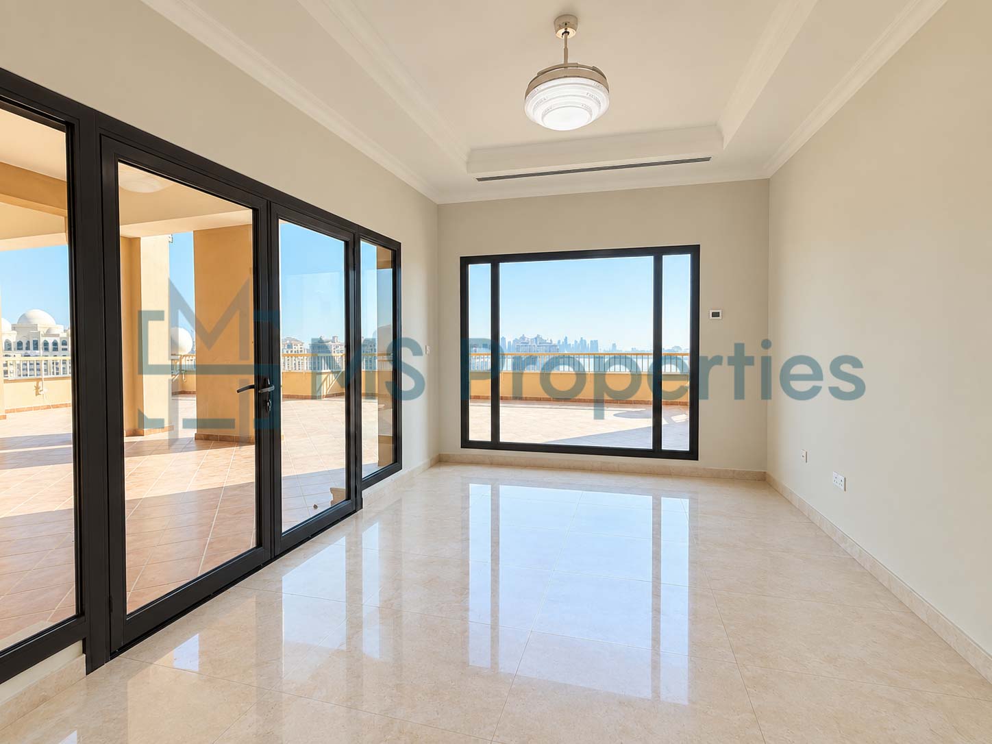 Modern 4 Bedrooms with 2 Maids Room Penthouse for Sale