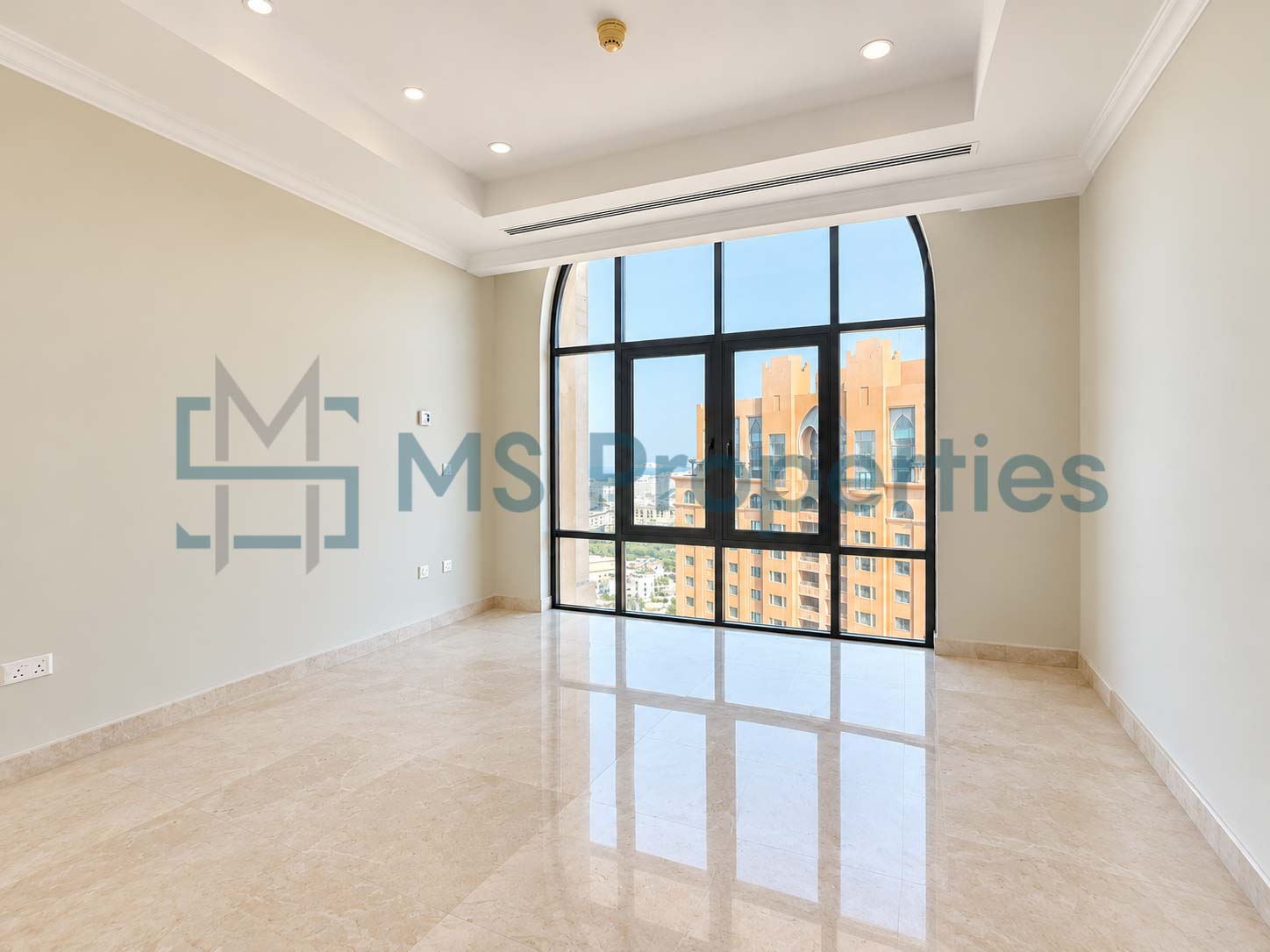Modern 4 Bedrooms with 2 Maids Room Penthouse for Sale