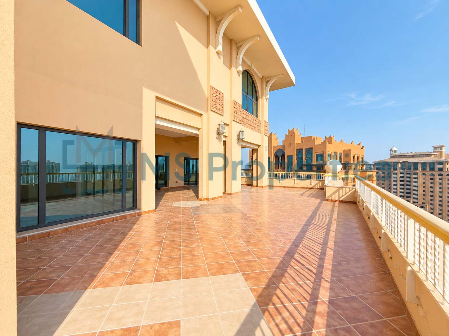 Modern 4 Bedrooms with 2 Maids Room Penthouse for Sale