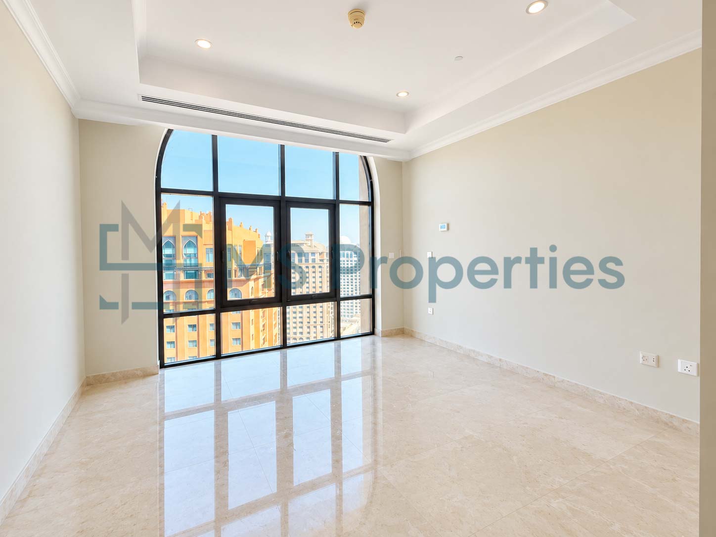 Modern 4 Bedrooms with 2 Maids Room Penthouse for Sale
