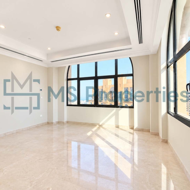 Modern 4 Bedrooms with 2 Maids Room Penthouse for Sale
