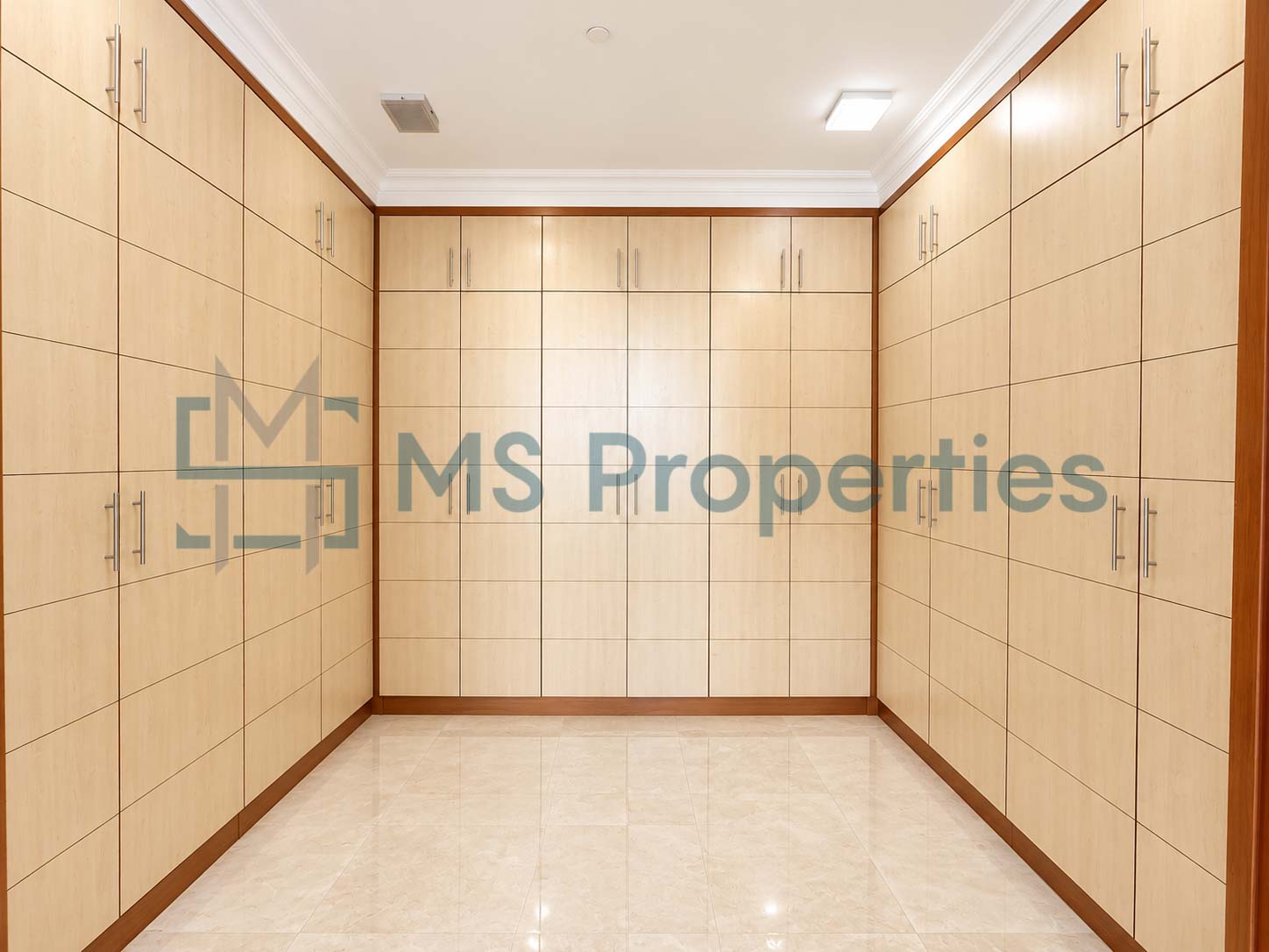 Modern 4 Bedrooms with 2 Maids Room Penthouse for Sale