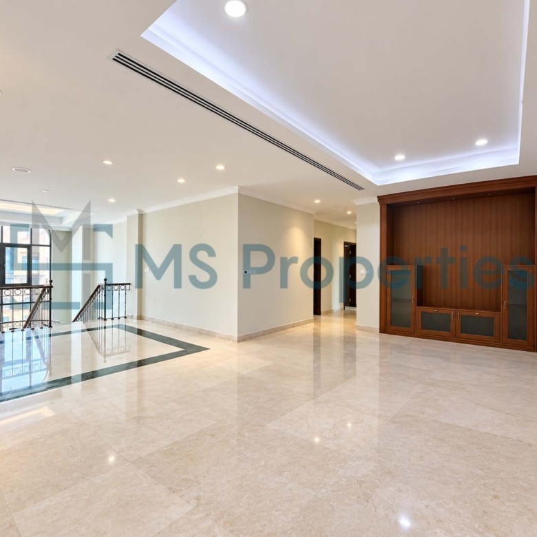Modern 4 Bedrooms with 2 Maids Room Penthouse for Sale