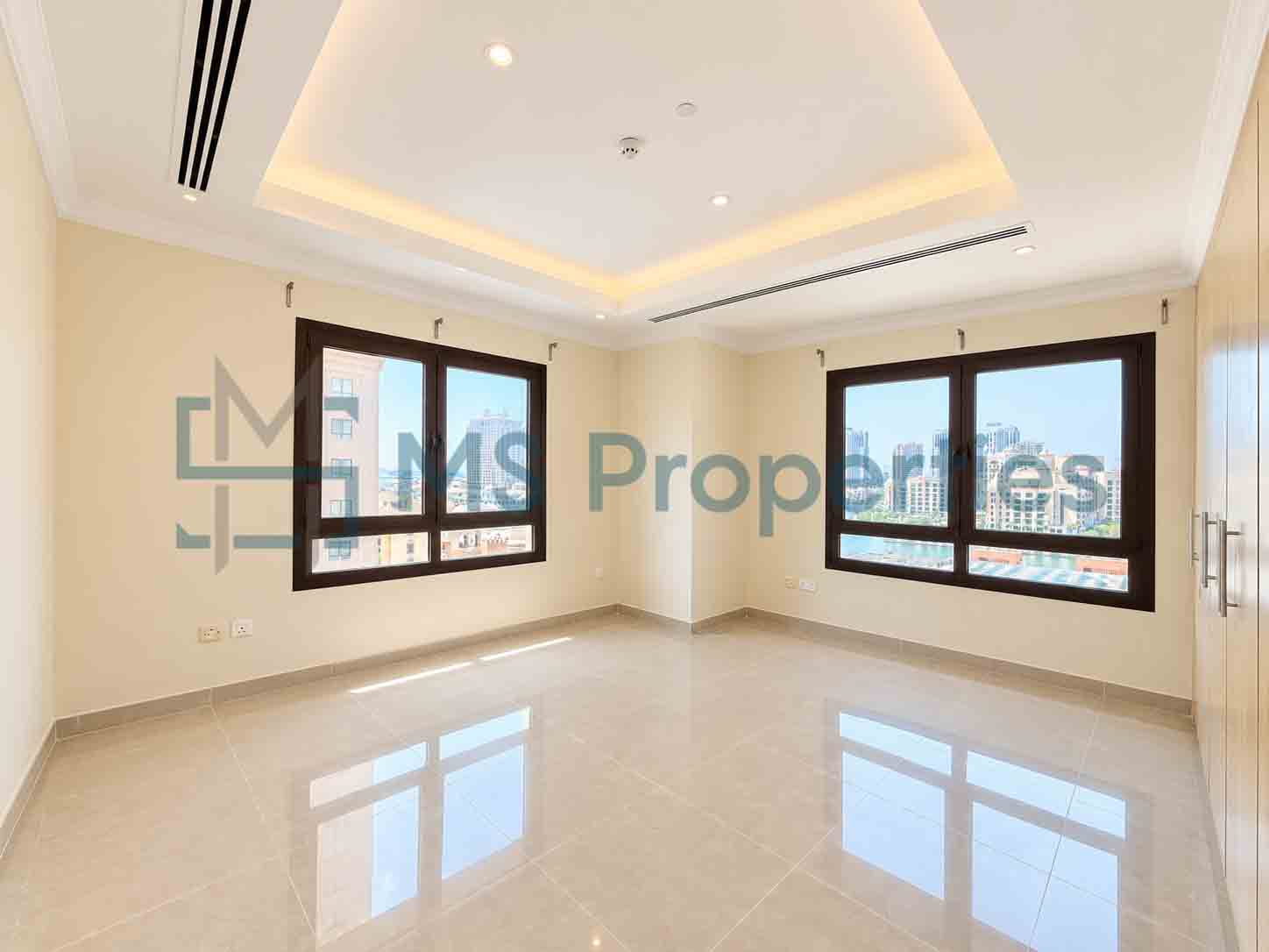 Stunning 2 BHK | Great Layout Balcony | Marina View